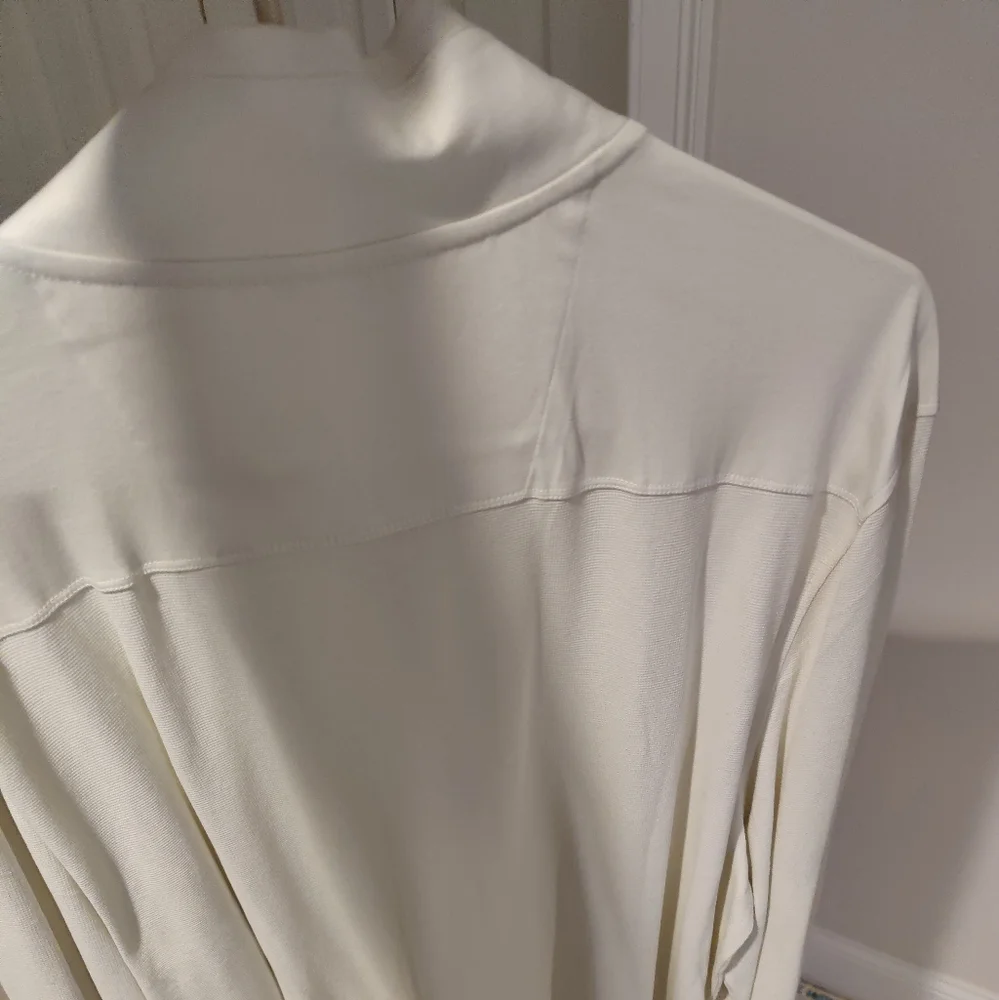 Never worn - Picture 3 of 3